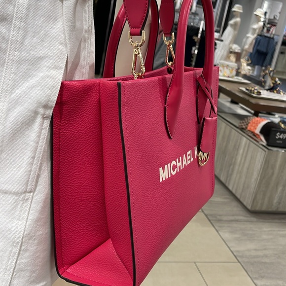 Michael Kors Mirella Medium East West Pebbled Leather Tote Shopper Bag MK EW
NWT - Picture 14 of 16